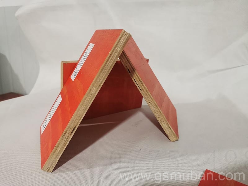 打混凝土用的模板一平方米多少錢(qián)? 打混凝土用的模板一平方米多少錢(qián)?